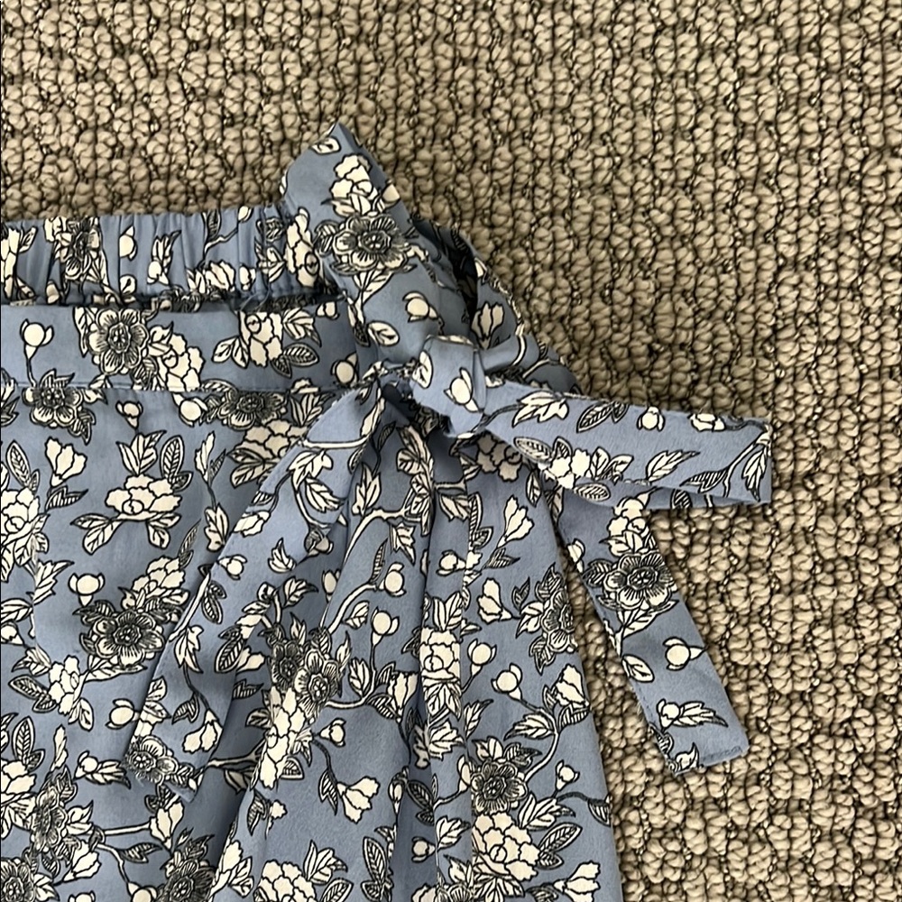 Max Studio Light Blue Maxi Floral Wrap Skirt with Bow tie waist band size XS - Picture 3 of 9